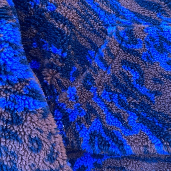 Lululemon Fleece Quarter Zip - Picture 3 of 8